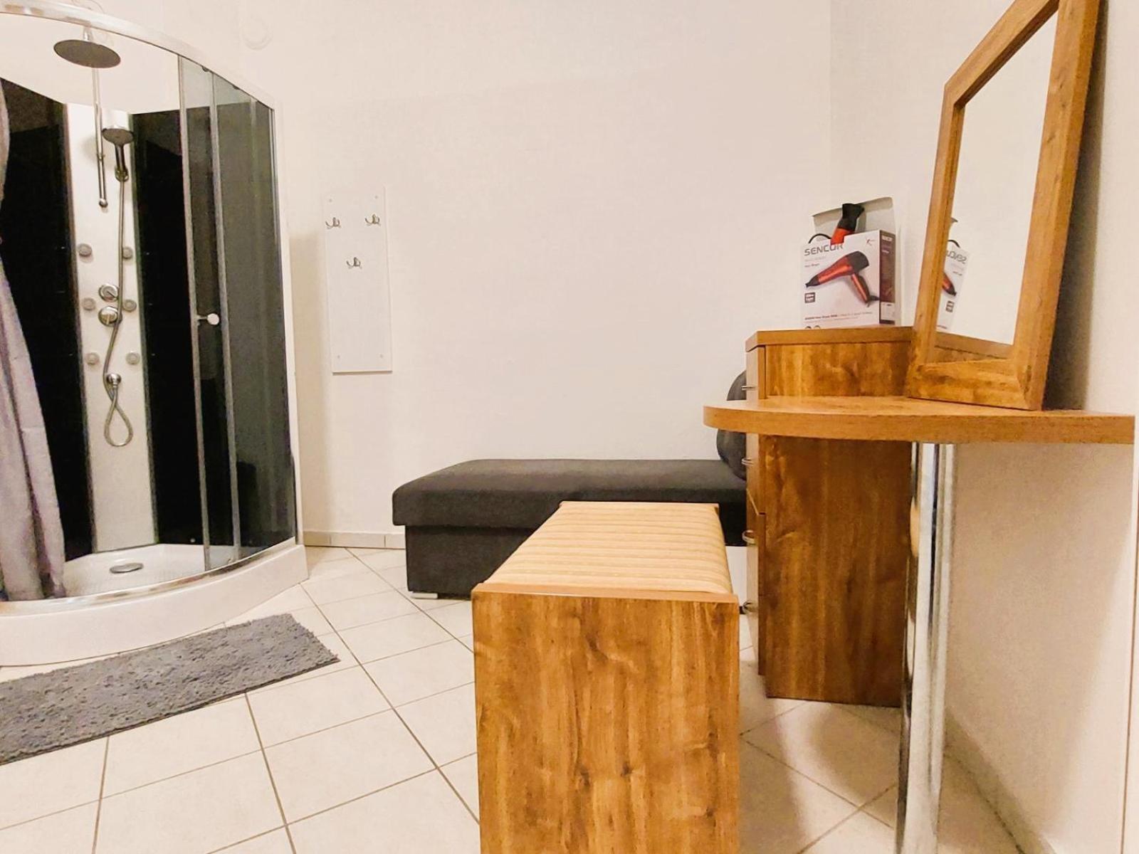 Exkluzivni Apartman V Prizemi V Hradci Kralove Hradec Králové Exteriér fotografie